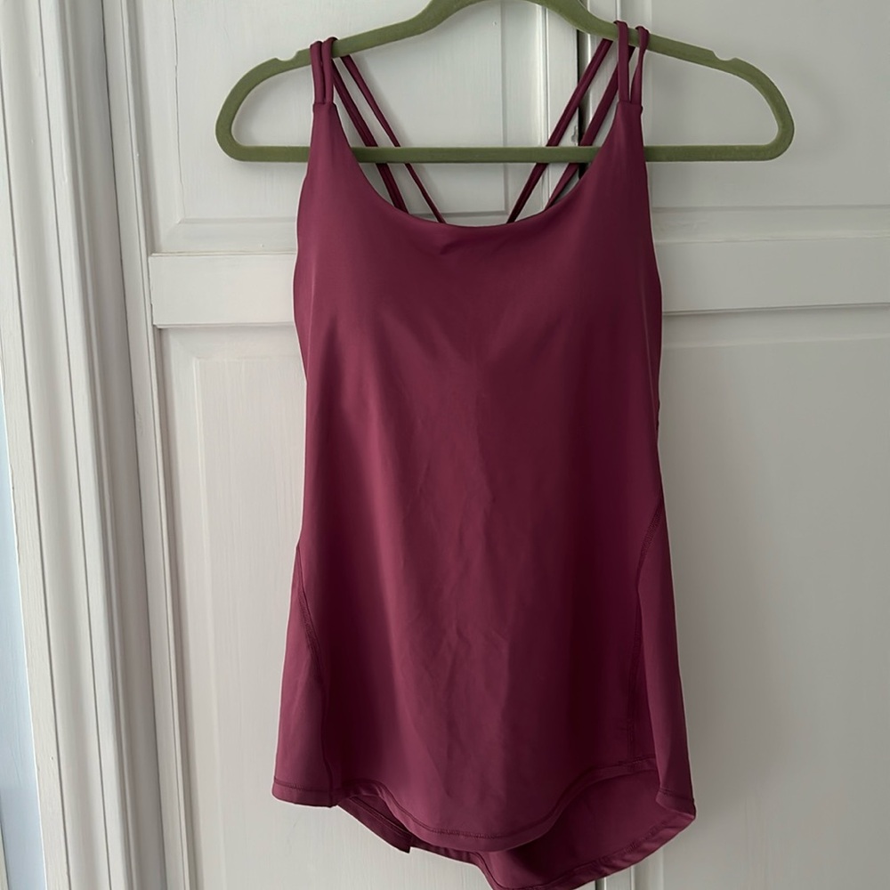 icyzone Workout Tank Tops Built in Bra. size M